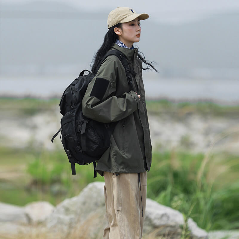 Lydia – Jachetă rezistentă la vânt și apă