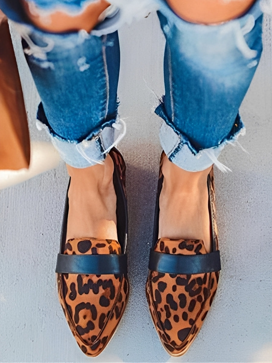 Christal - Stilizat spitze Wildleder-Slipper pentru dame